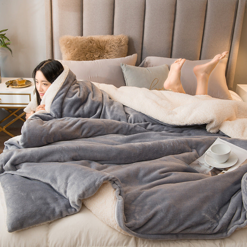 Couverture Hiver Double Épaisseur en Laine d’Agneau et Polaire Corail